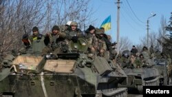 烏克蘭政府軍撤出被親俄反政府武裝保衛的德巴爾切夫