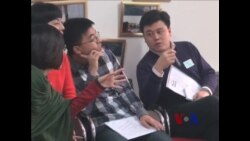 中国民众争取到非洲作志愿者