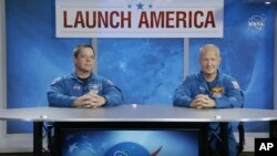 Астронавты НАСА Даг Херли и Боб Бенкен (архивное фото)