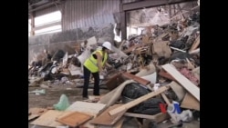 看天下: 废品堆里淘出艺术品