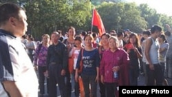 成都访民李昭秀等在京参加9.18反日游行示威(天网授权)