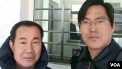 北京維權律師藺其磊(左)和程海在天津第一看守所 - 微信律師群圖片