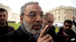 叙利亚新闻部长佐比在日内瓦介绍政府立场