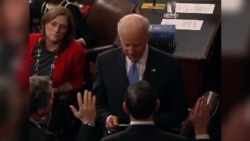 美国新国会宣誓就职 誓词历经修改