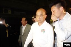 台湾民进党主席苏贞昌4月24日参加“一人一叩，守护生命”活动 （美国之音张佩芝拍摄）