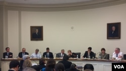 美中經濟與安全審查委員會5月4日召開聽證會（照片來源：美國之音記者李逸華拍攝）