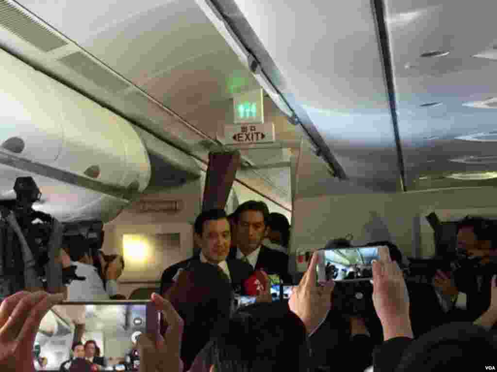 马习会即将登场马英九总统抵达新加坡 马英九：今天是ㄧ个重要的任务每ㄧ个阶段都要做好（美国之音李逸华）