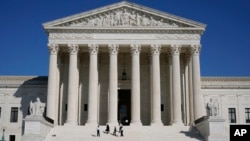 Верховный суд на Капитолийском холме в Вашингтоне