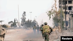 反叛份子與政府軍爆發激戰