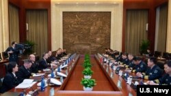 美國海軍作戰部長理查森上將一行2019年1月14日與中方會談（美國海軍）