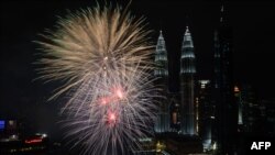 Салют в честь Нового года в Куала-Лумпур. 1 января 2018 г.