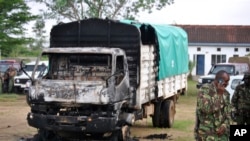 警察在受襲車輛前調查