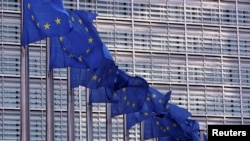 歐洲委員會在布魯塞爾總部前飄揚的歐盟旗幟。