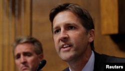美国联邦参议员萨瑟（Ben Sasse）要求中国立即释放中国留学生罗岱青。