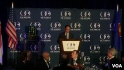 2016年2月17日东盟秘书长黎良明在会上致辞（美国之音莉雅拍摄）