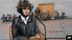 2014年12月18日联邦法院法庭素描： 波士顿马拉松爆炸案犯罪嫌疑人焦哈尔.萨纳耶夫