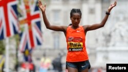 TigistiTufaa Ebla,26,2015 maratooni London moote