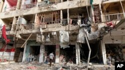 汽車炸彈爆炸現場