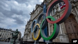 巴黎街頭的奧林匹克五環標識 （2023年12月6日）