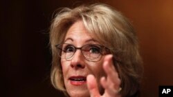 教育部长提名人贝奇·德沃斯