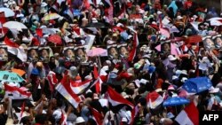 穆斯林兄弟会的支持者在开罗集会