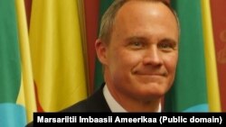 Itiyoopoiyaatti ambaasaaddarri Amerikaa Maaykil Rayner 