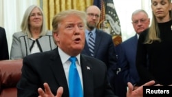 美国特朗普在白宫谈组建太空军的问题 （2019年2月19日）