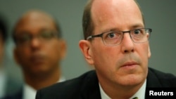 美国国务院主管国际安全和武器非扩散的助理国务卿克里斯托弗·福特2018年4月23日在瑞士日内瓦参加2020年不扩散条约审查会议