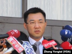 执政党国民党立委江启臣9月24日在立法院(美国之音张永泰拍摄)