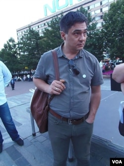 反对派人士达维吉斯(美国之音白桦)