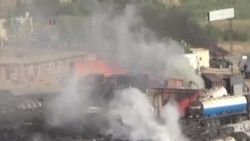 喀布爾郊外幾十輛油罐車起火