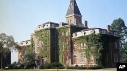 康奈爾大學校園大約1870年建造的麥克格羅禮堂（資料照）