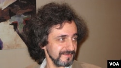 “索瓦”领导人维尔霍夫斯基(美国之音白桦拍摄)