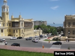 阿塞拜疆首都巴庫看不到蘇共領袖和蘇軍塑像。 (美國之音白樺拍攝)