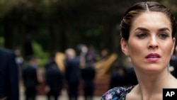 即将离任的白宫通联办主任希克斯，及其同僚和前任（22图）