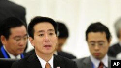 日本外相前原诚司主持11月11日APEC贸易和外交部长会议