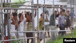 2014年3月21日巴布亚新几内亚马努斯岛拘留所的寻求庇护者