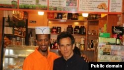 Gama bitaati Abdul Salaam,ka isatti aanu nama Amerikaatti fiilmii hojjachuun beekamu Ben Stiller mana Juusi Abduliiti juusii dhuguu dhufe