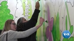 英语视频：志愿者在分裂的美国社会构建沟通桥梁