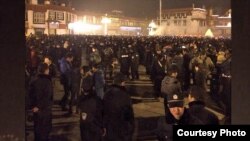 中國安全人員在拉薩宗教活動期間加強防範。（資料圖片）