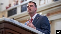 Губернатор Оклахомы Кевин Ститт