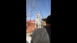 河南上蔡县强拆天主教堂尖顶和十字架