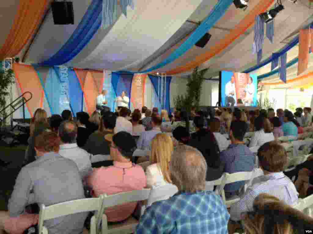 讨论能源问题的会场。（美国之音宁馨拍摄）