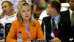 美國國務卿希拉里•克林頓星期五在庫克群島拉羅湯加舉行的太平洋島國論壇上發表講話