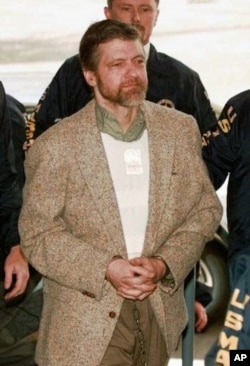 “邮包炸弹手” 泰德•卡克辛斯基