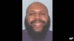 俄亥俄州克利夫蘭市警方稱，他們在尋找這名為史蒂夫斯蒂文斯的臉書殺人視頻的嫌疑人。