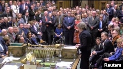 脫歐協議被否決後，英國首相特蕾莎梅在國會向議員發表簡短聲明