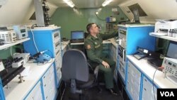 俄罗斯担心朝鲜导弹和核武威胁远东，正密切关注朝鲜局势。2015年莫斯科武器展中展出的俄军流动实验室可测试各种污染。 