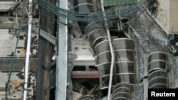 2016年9月29日，美国新泽西一列交通通勤列车脱轨，撞塌了候车室的屋顶，冲上了月台。