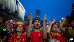 болельщики сборной Испании